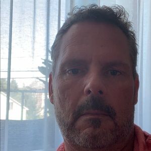 Meet your Posher, Stephane